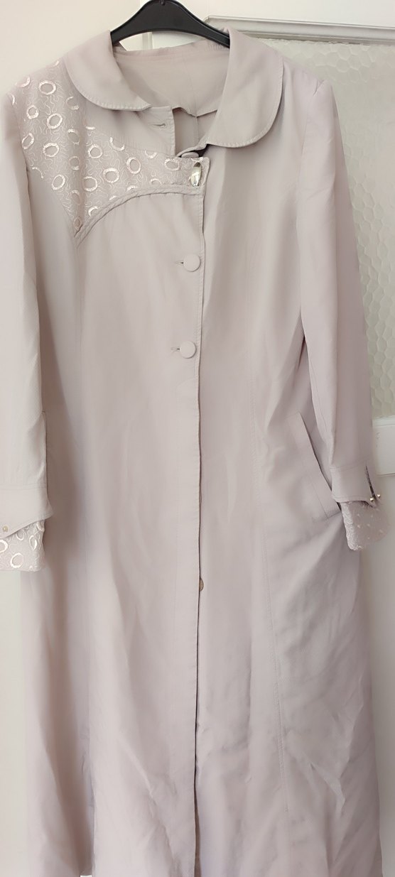 Düğmeli Bej Kadın Uzun Klasik Kaban - Görsel 3