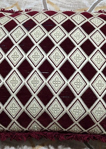Bordo Nakışlı Klasik Dekoratif Yastık Yüzü - Görsel 2