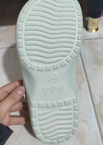 Nakışlı, Tokalı Beyaz Platform Terlik - Görsel 3