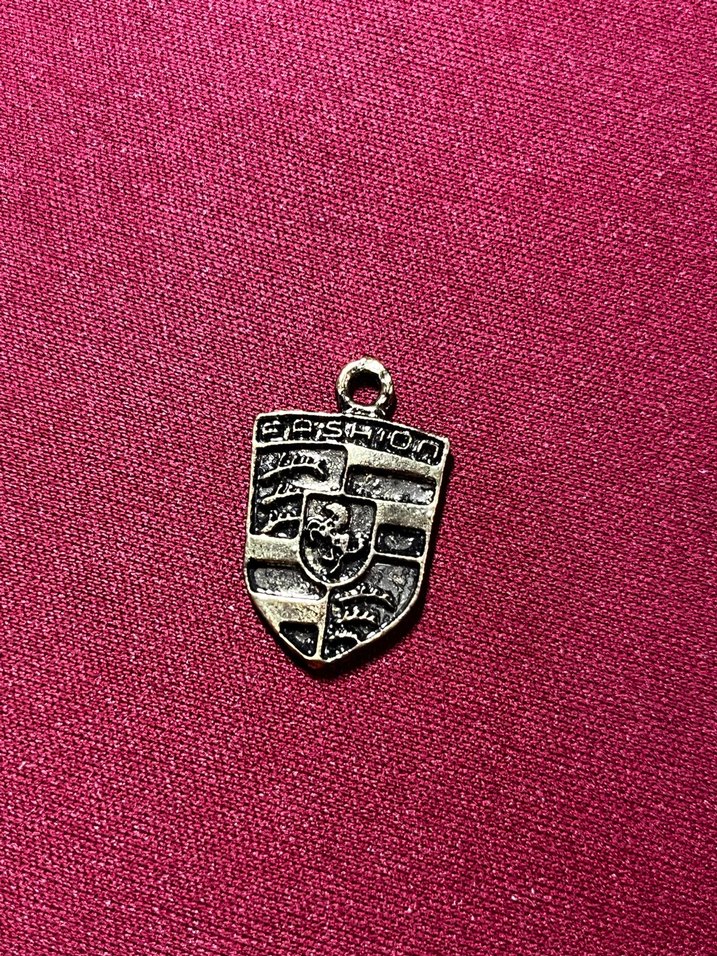 Zincir Detaylı Vintage Altın Renkli Kadın Charm - Görsel 2