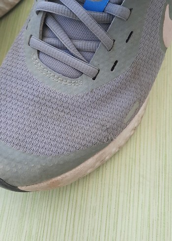 Gri Nike marka kadın spor ayakkabı - Görsel 3