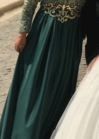 Drapeli İşlemeli Uzun Gold ve yeşil Abiye Elbise - Görsel 2