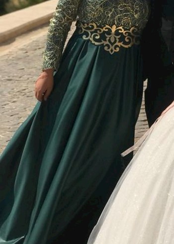 Drapeli İşlemeli Uzun Gold ve yeşil Abiye Elbise - Görsel 3