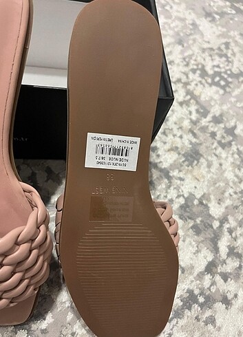 37 Beden NineWest Pudra Hasır Model Terlik