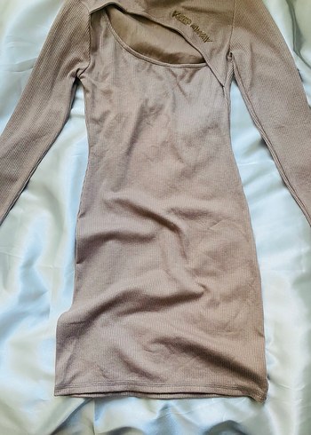 Bej Uzun Kollu Yüksek Yakalı Triko Elbise - Görsel 4