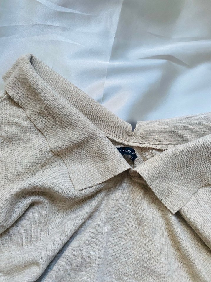 Bej Kadın Keten Gömlek Yaka Düğmeli Kazak - Görsel 3