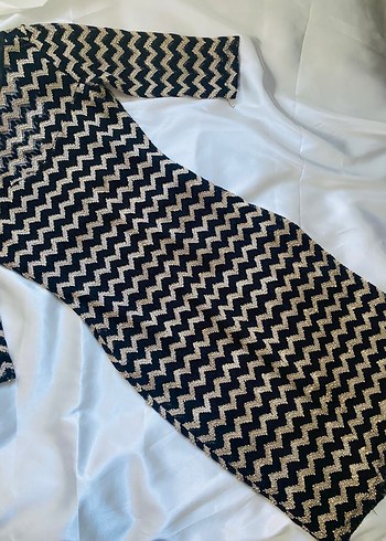 Zigzag Desenli Siyah Midi Elbise - Görsel 2