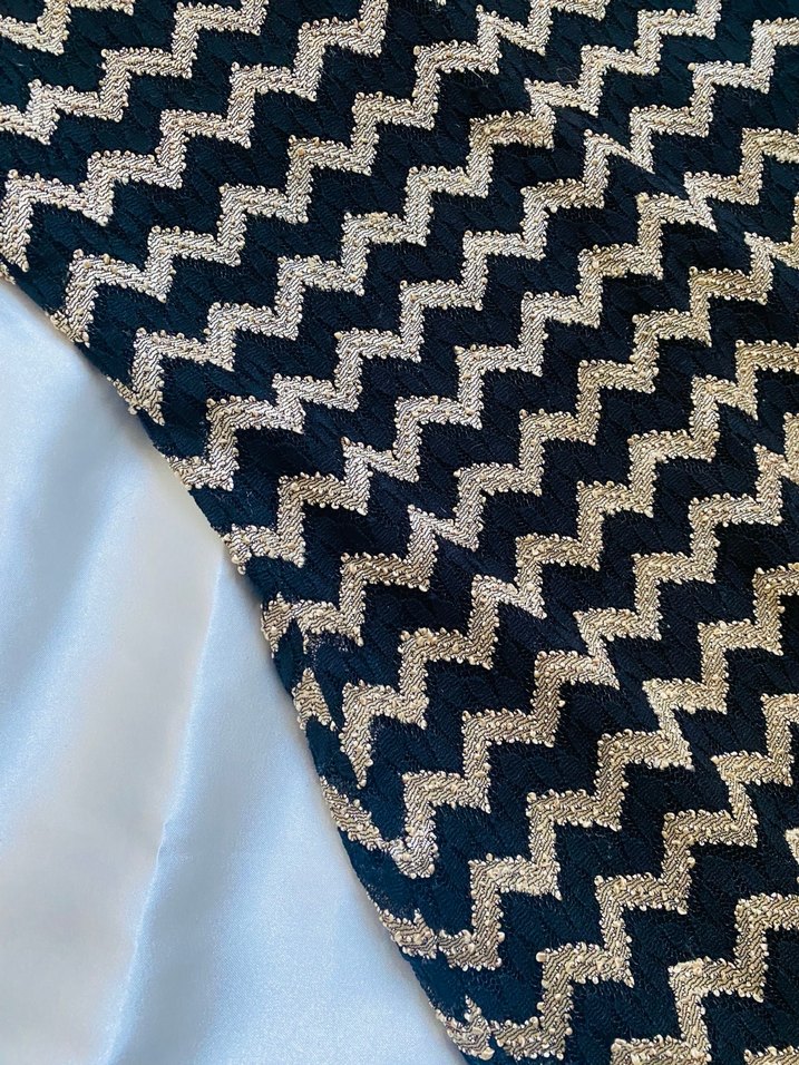 Zigzag Desenli Siyah Midi Elbise - Görsel 5