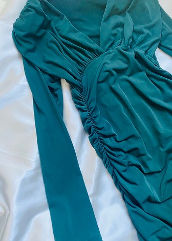 Uzun Kollu Drapeli Yeşil V Yaka Elbise - Görsel 4