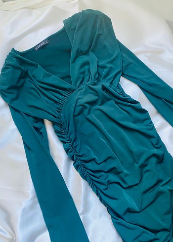 Uzun Kollu Drapeli Yeşil V Yaka Elbise - Görsel 3