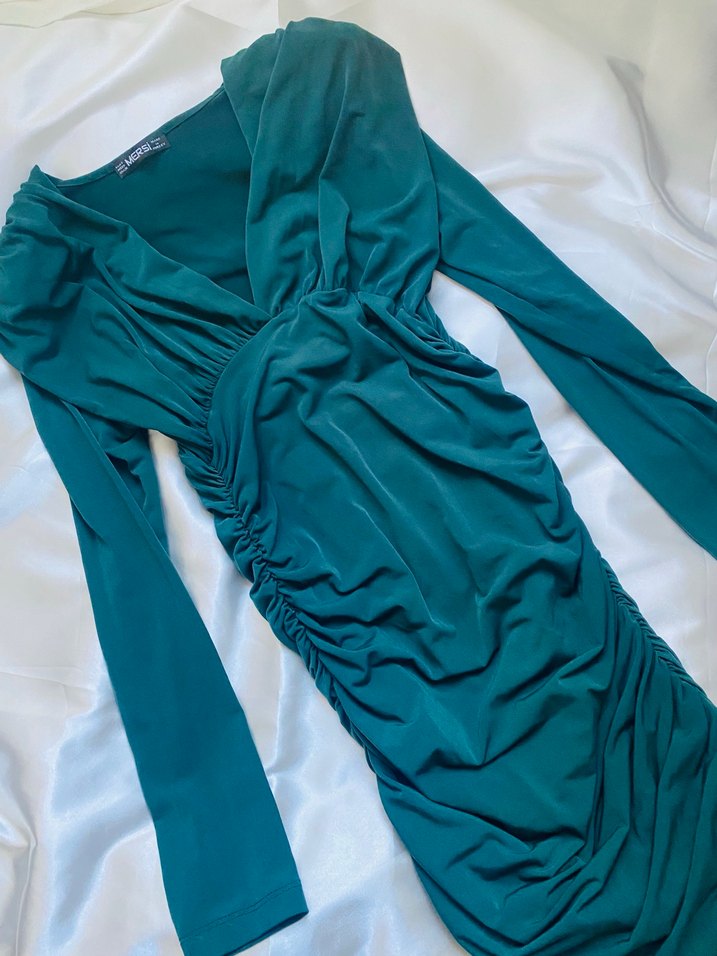 Uzun Kollu Drapeli Yeşil V Yaka Elbise - Görsel 5