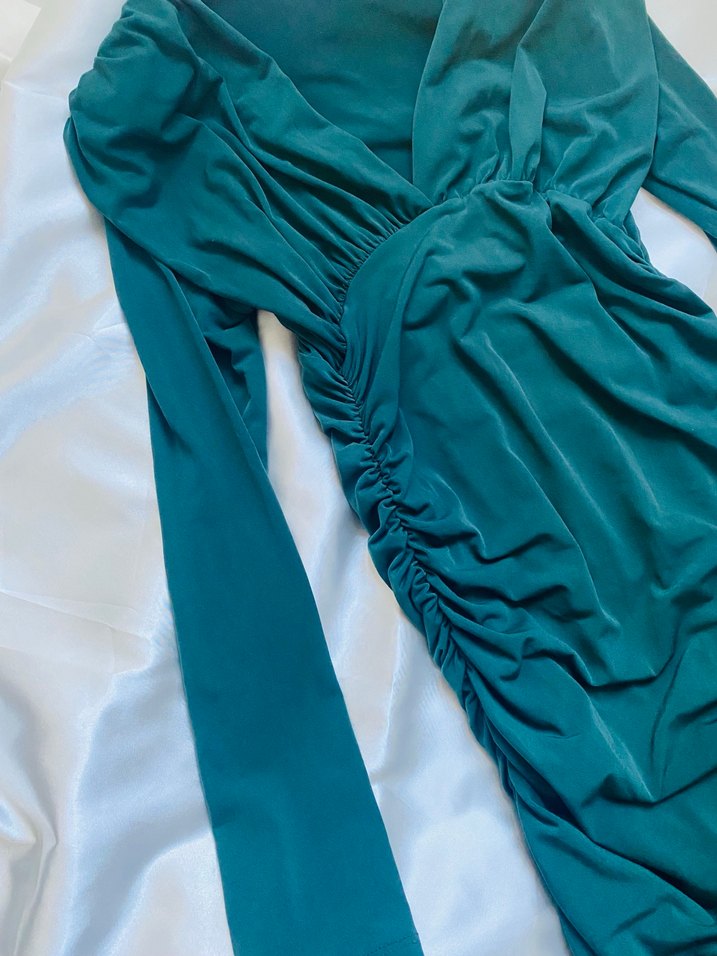 Uzun Kollu Drapeli Yeşil V Yaka Elbise - Görsel 4