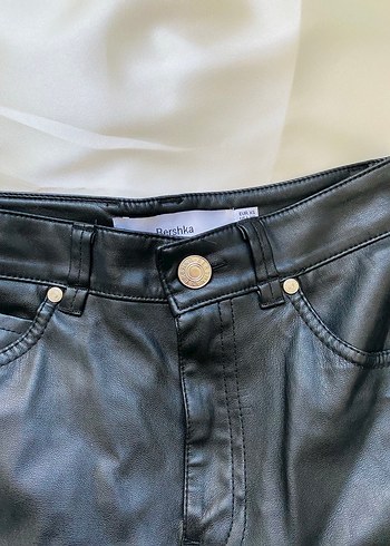Bershka siyah deri pantolon - Görsel 5