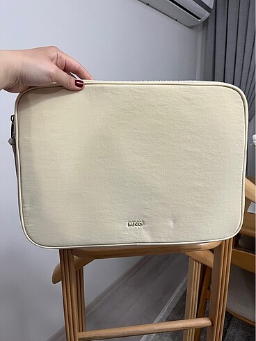 Mango Laptop Çantası