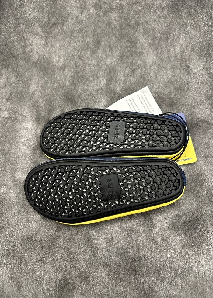 Kaydırmaz deniz ayakkabı - Görsel 2