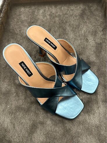 Nine West Kadın topuklu terlik