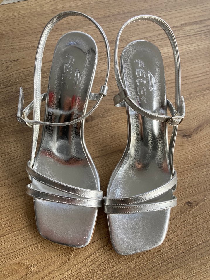 Gümüş bantlı Kadın Topuklu - Görsel 2