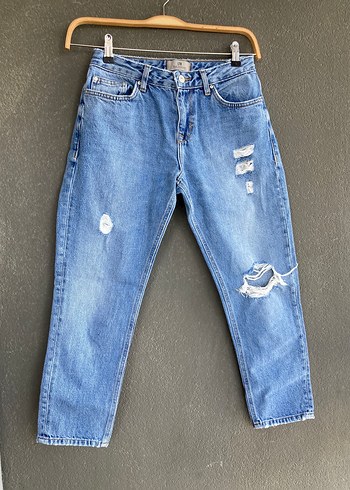 Yırtık Detaylı Mavi mom jean  Kadın Kot Pantolon - Görsel 3