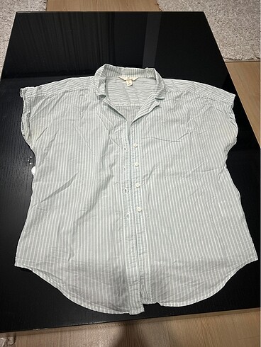 H&M kısa kollu gömlek
