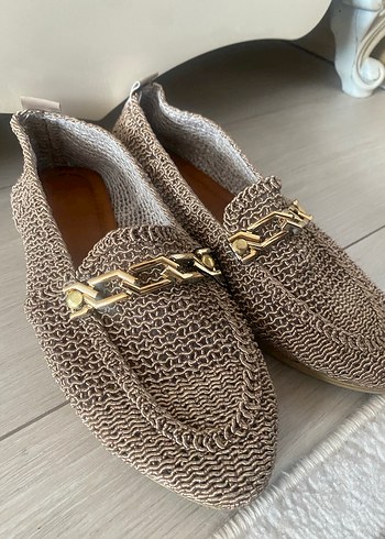 Zincir Detaylı Bej Triko Kadın babet - Görsel 4