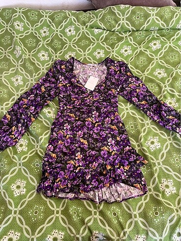 Çiçekli mini elbise