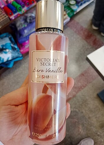 Victoria s Secret Vücut spreyi