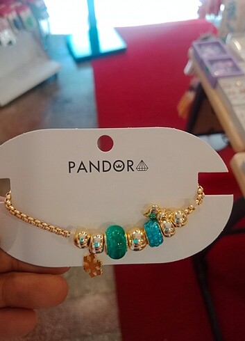 Pandora bileklik 