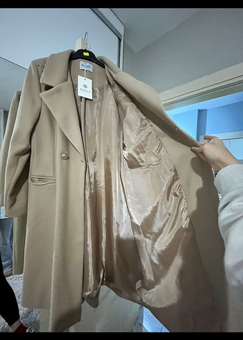 Bej Kadın Uzun Süet Düğmeli Klasik Kaban - Görsel 3