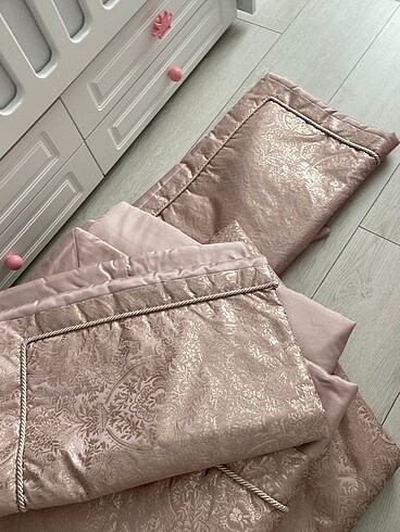 Karaca Home yatak örtüsü