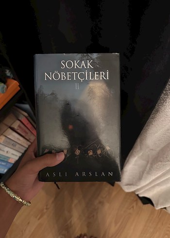 Sokak Nöbetçileri II - Aslı Arslan