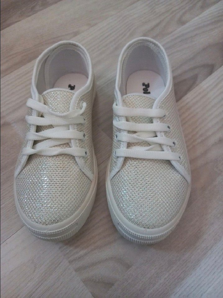 Kız Çocuk beyaz ayakkabı - Görsel 2