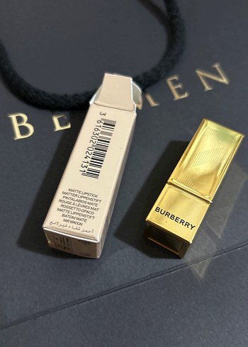  Beden kırmızı Renk Burberry Mat Kırmızı Ruj