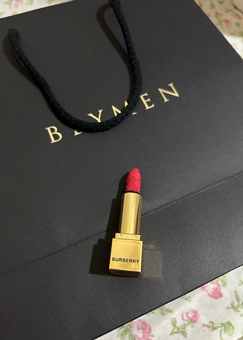 Burberry Mat Kırmızı Ruj