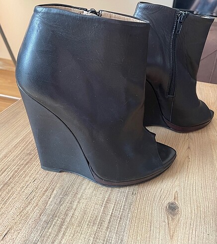 Zara bot