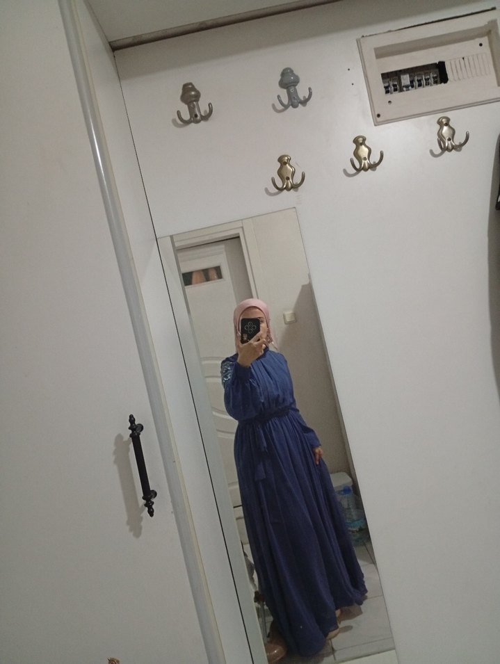 Uzun petrol mavisi abiye - Görsel 3