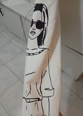 Beyaz Baskılı Kadın Sweatshirt - Görsel 3