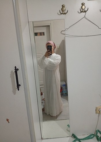 Uzun, Transparan, Bol Kesim Beyaz dantelli Elbise - Görsel 2