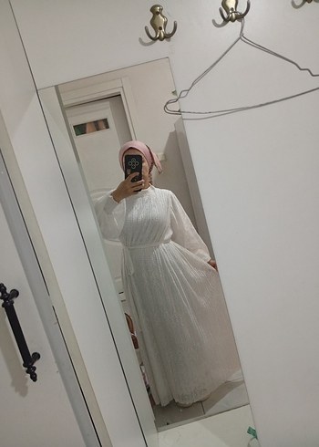 Uzun, Transparan, Bol Kesim Beyaz dantelli Elbise - Görsel 4