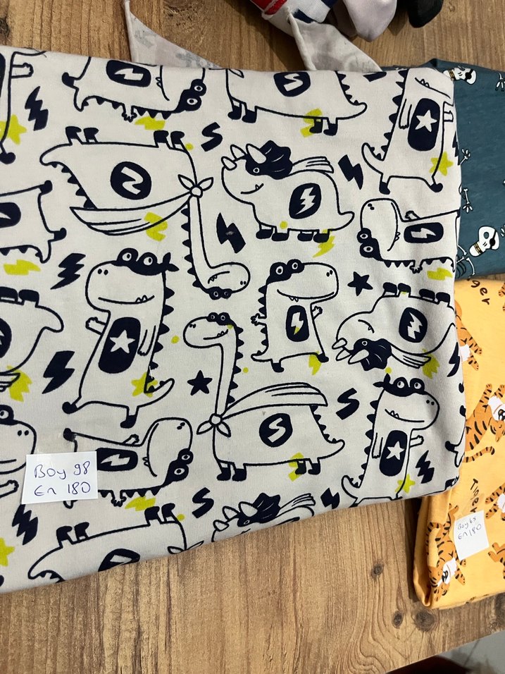 Erkek çocuk desenli 3 parça kumaş - Görsel 2