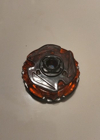 Beyblade saramander - Görsel 2