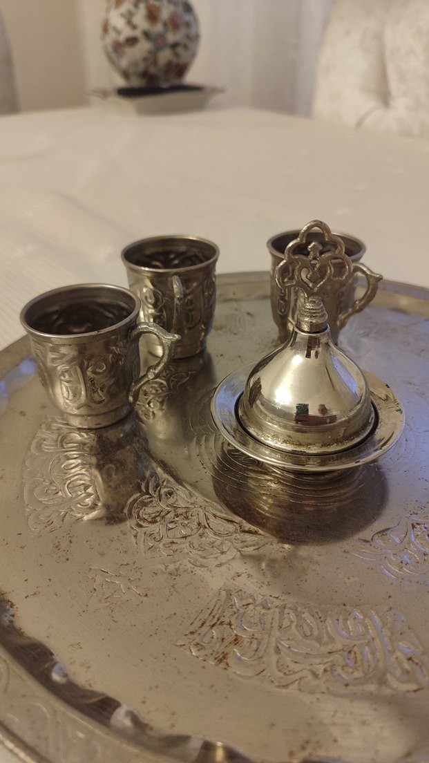 İşlemeli Altın Renkli Parlak Tepsi ve Bardak Seti - Görsel 4