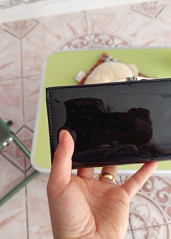 Beden Mor Baskılı Deri Kadın Cüzdanı