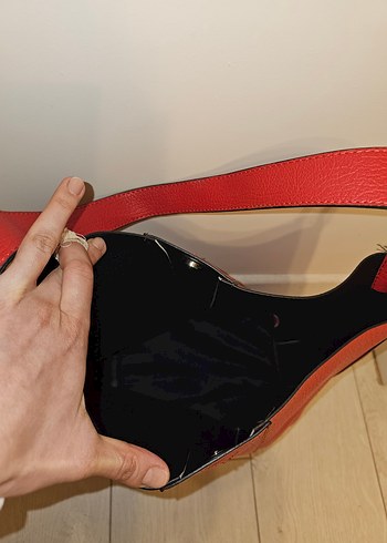 Kırmızı deri çanta - Görsel 3