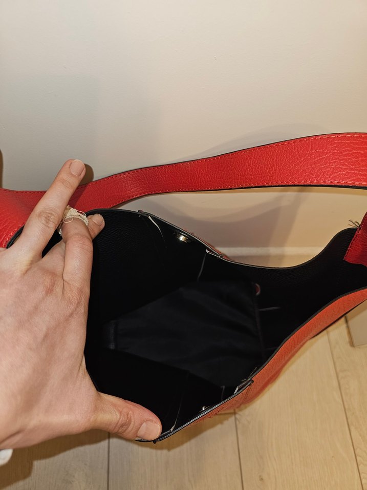 Kırmızı deri çanta - Görsel 3