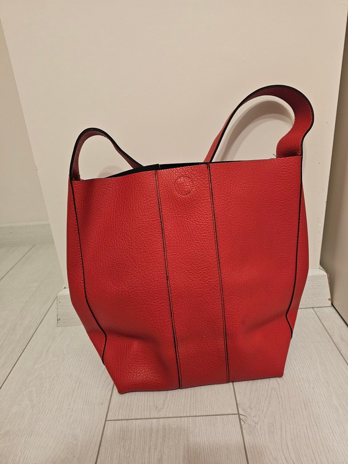 Kırmızı deri çanta - Görsel 2