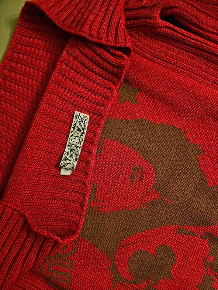 Kırmızı kazak - asimetrik omuzu düşük - Görsel 2