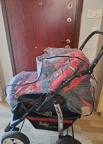 Kırmızı Bebek Arabası - Görsel 8