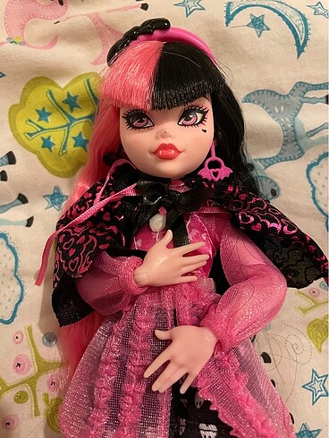 Monster High monster high draculaura