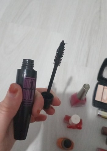 Çok Renkli Makyaj Seti - Görsel 9