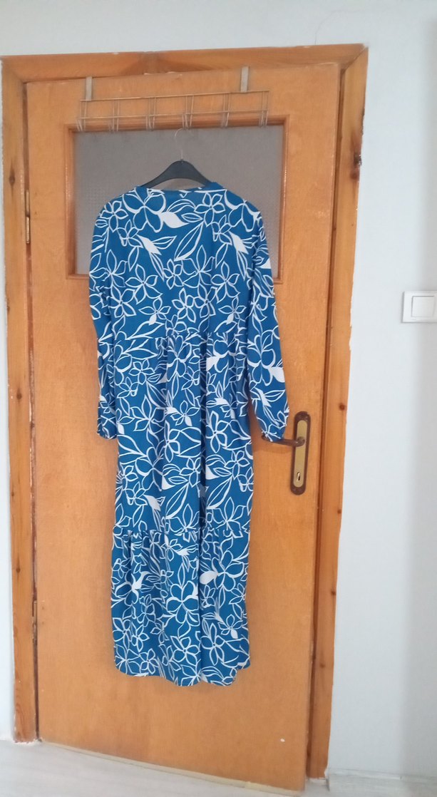 Mavi Çiçek Desenli Uzun Bohem Elbise - Görsel 3